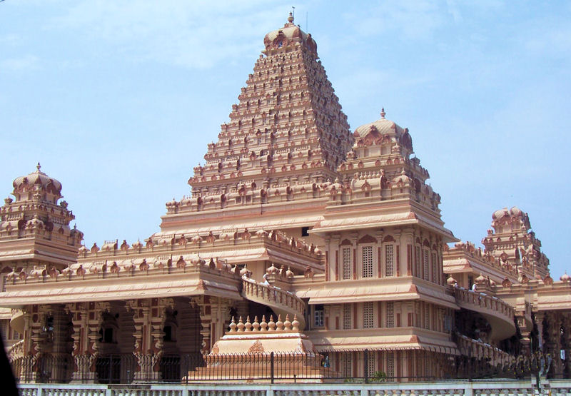 10-most-famous-temple-of-Delhi